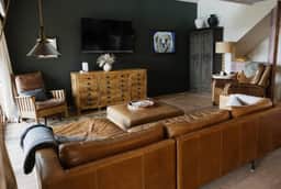 Downtown luxury retreat, Lake and MTN views, Yoga - Image 4