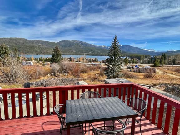 Freshly remodeled Moose Cabin- Hot tub + firepit - Image 4