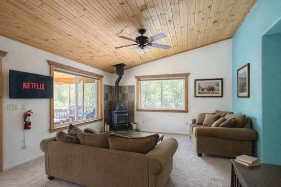 Moose Hollow Hideaway~family retreat w/ gameroom - Image 5