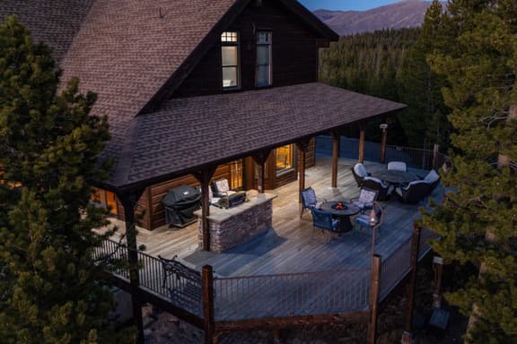 Epic Grand Lake Estate • Hot Tub • Sleeps 22 • 20 Private Acres - Image 1